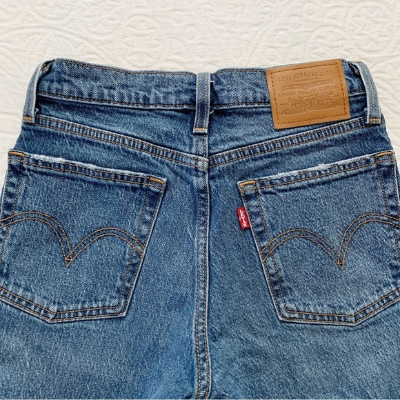 Levi's Big E Premium Wedgie Straight Fit Jeans, Unstoppable Wear Dark Wash - Picture 7 of 9
